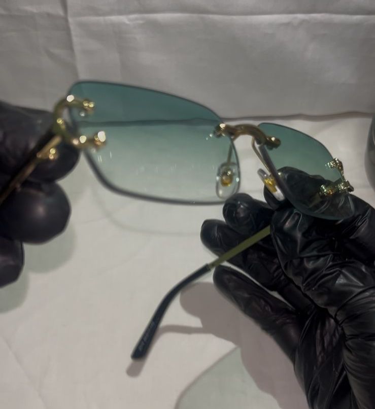 les lunettes bleu ciel les lunettes bleu ciel